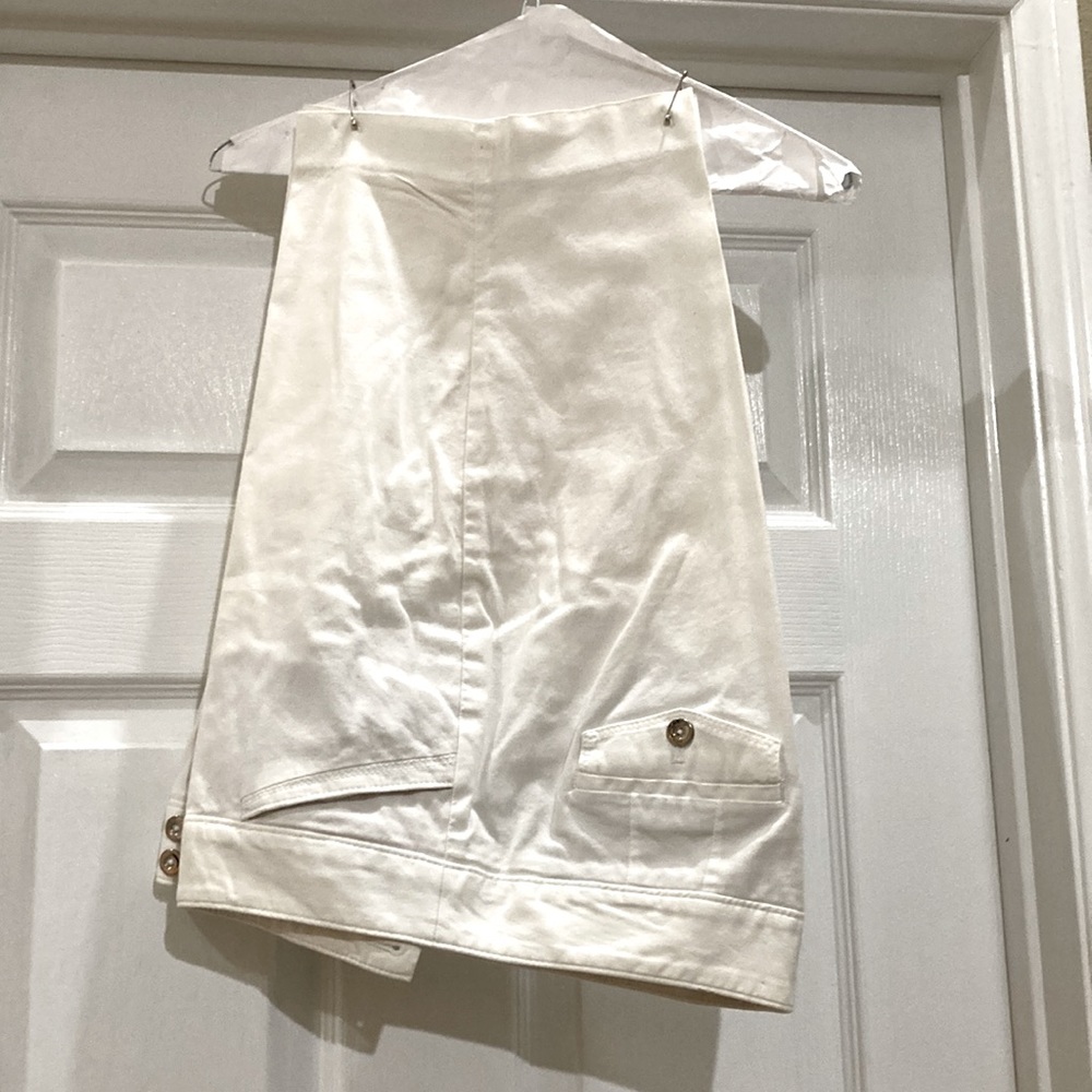 White House Black Market slim Bermuda shorts. Great  for summer!